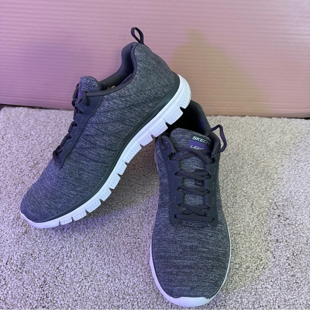 Skechers Gray and Black Sneakers with Cushioned Sole‎